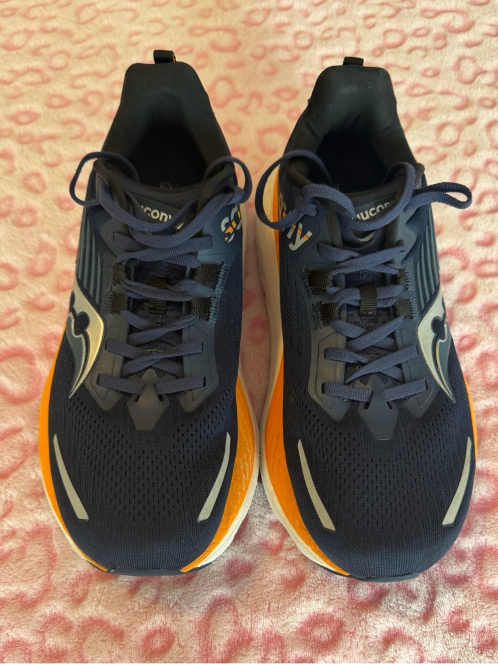 Saucony Hurricane 24 Running Shoes Various Colors Men’s Size: 8 - Picture 3 of 11
